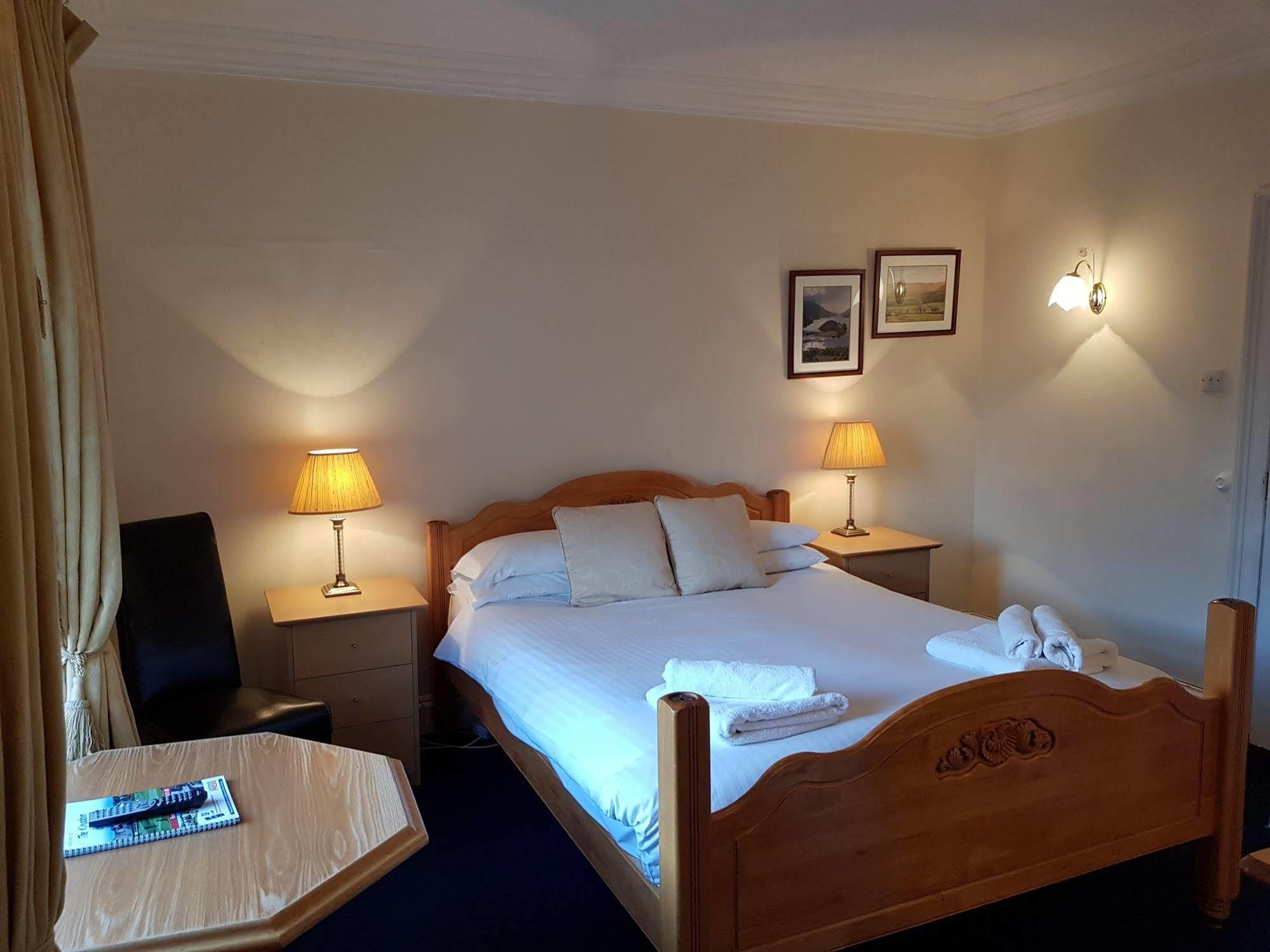 Cedar Inn Edinburgh Exteriér fotografie